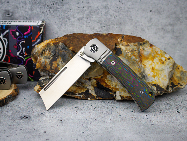 QSP Exclusive Hedgehog Knife QS142 Gray Jigged Titanium M390 - C. Risner  Cutlery LLC