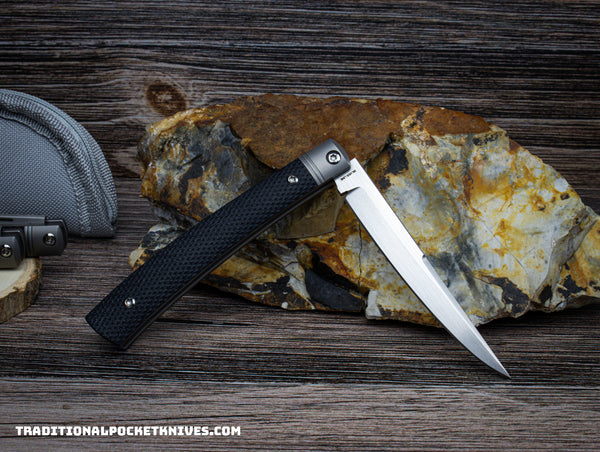 http://www.traditionalpocketknives.com/cdn/shop/files/EsnyxReshoot-027_600x.jpg?v=1692886631