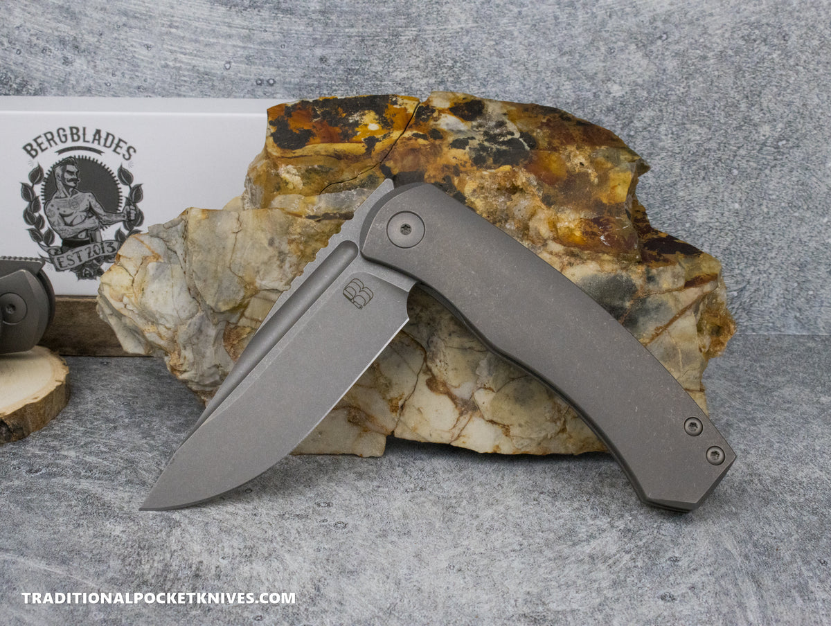 BergBlades Alpha Frame Lock Sandblast Stonewash Titanium Magnacut