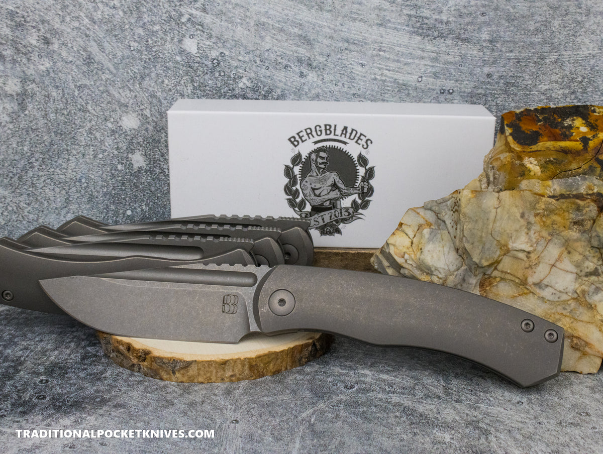 BergBlades Alpha Frame Lock Sandblast Stonewash Titanium Magnacut